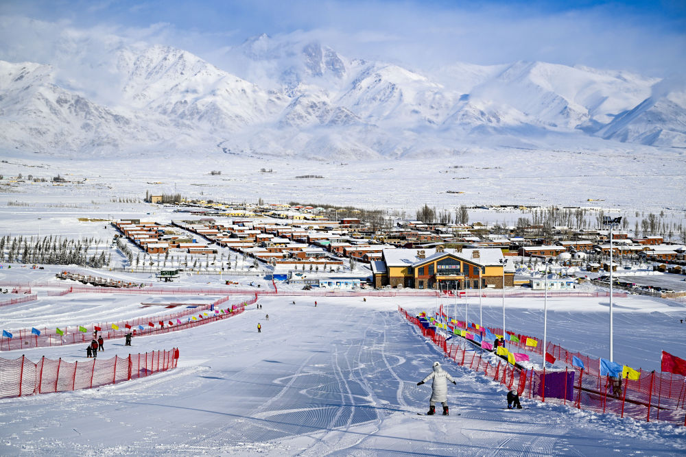 动成就新疆文旅新名片j9九游会登录冰雪运(图4)