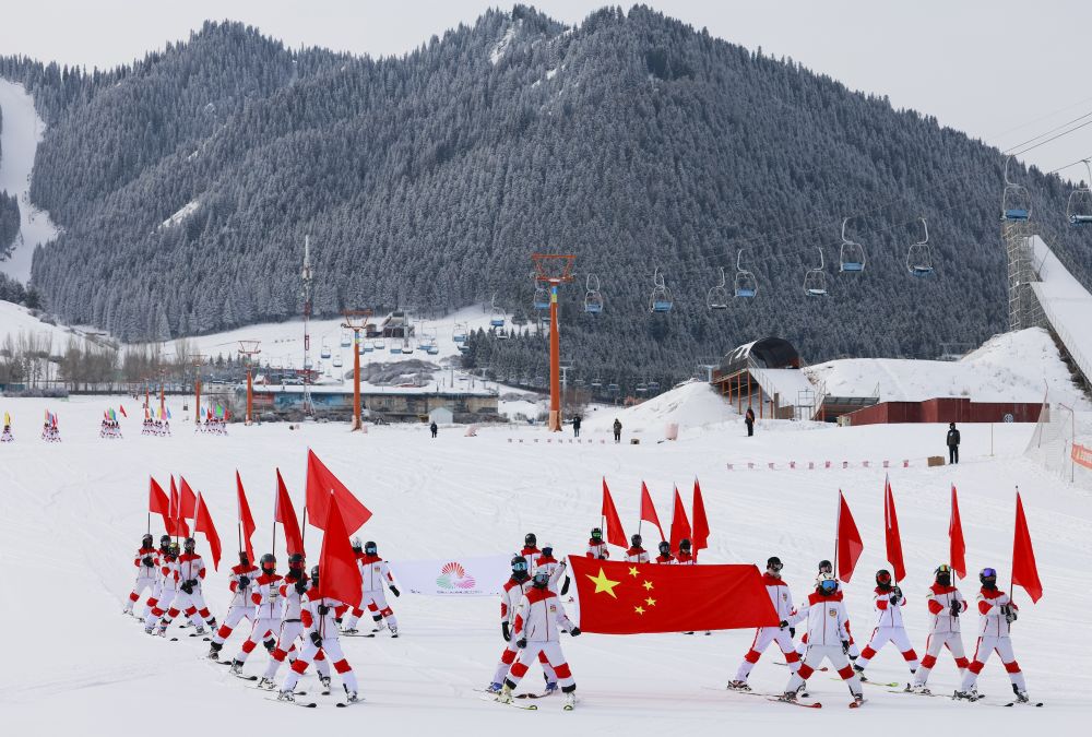 动成就新疆文旅新名片j9九游会登录冰雪运(图5)