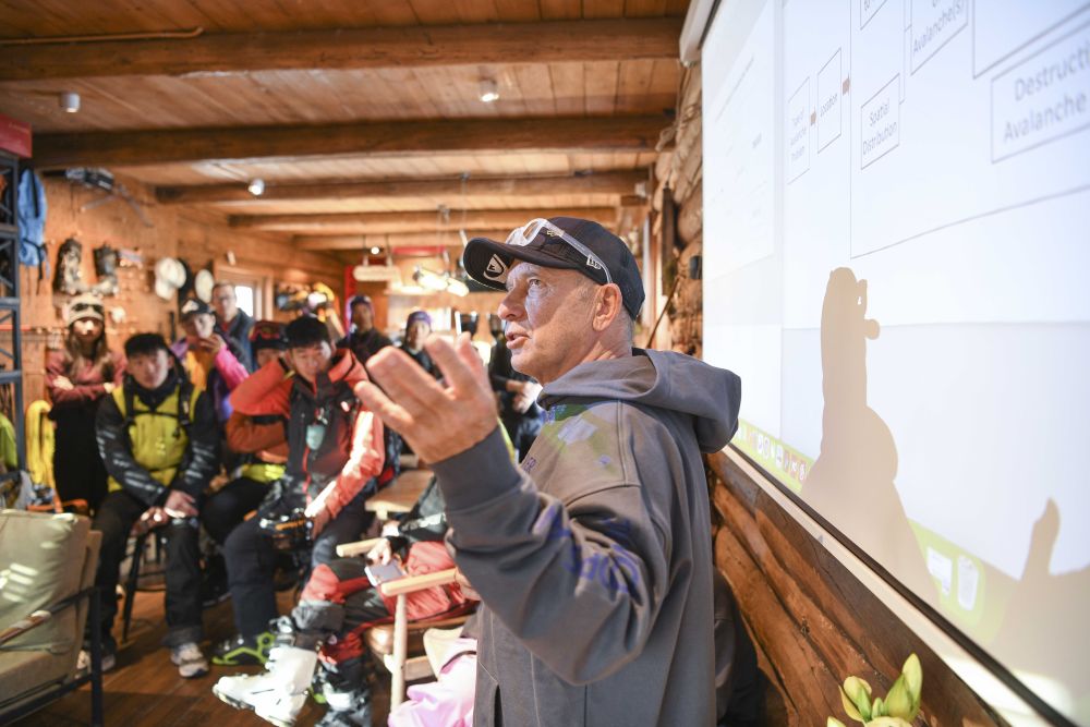 动成就新疆文旅新名片j9九游会登录冰雪运(图9)