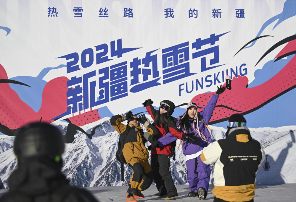 动成就新疆文旅新名片j9九游会登录冰雪运(图12)